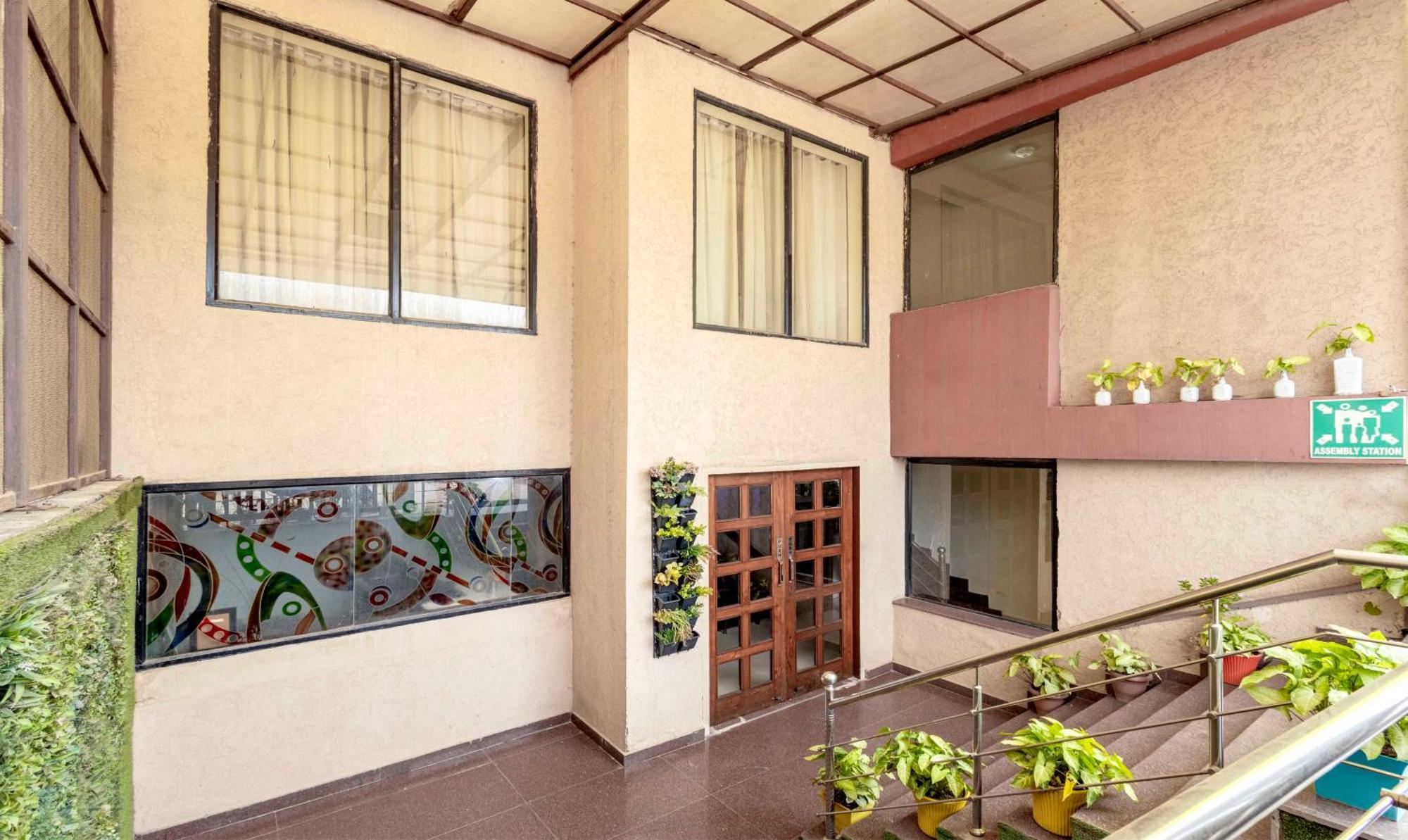 Treebo Maurice Otel Baddi Dış mekan fotoğraf