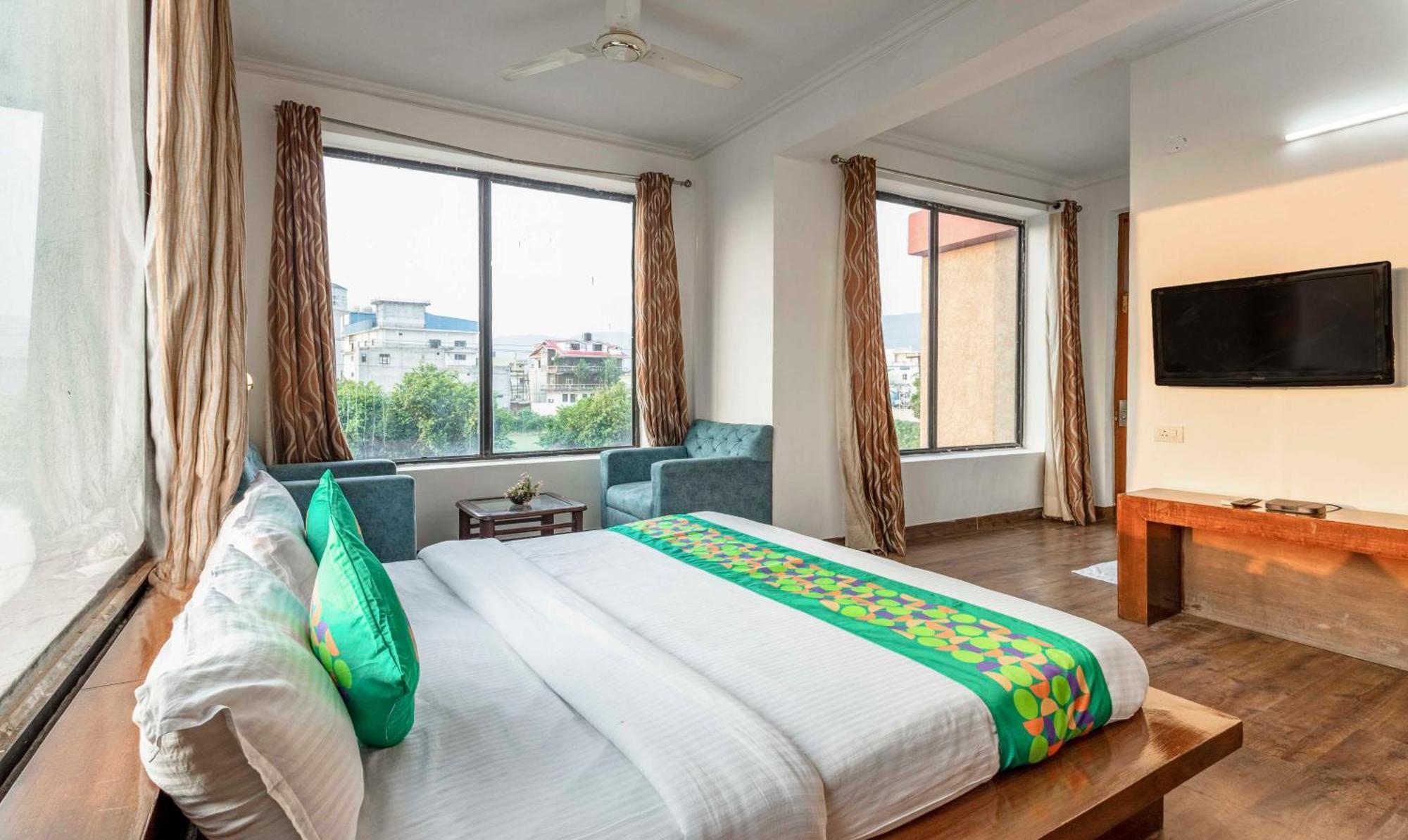 Treebo Maurice Otel Baddi Dış mekan fotoğraf